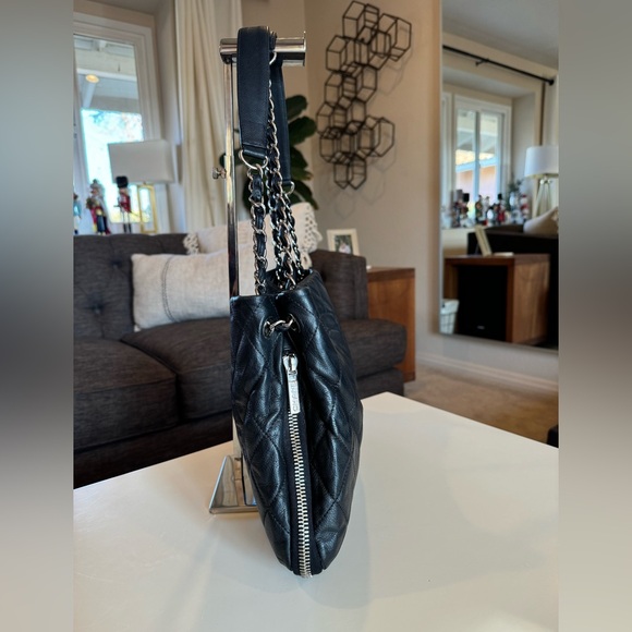 Authentic CHANEL Expandable Zip Around Caviar Quilted Tote Shoulder Bag Black - Picture 5 of 16